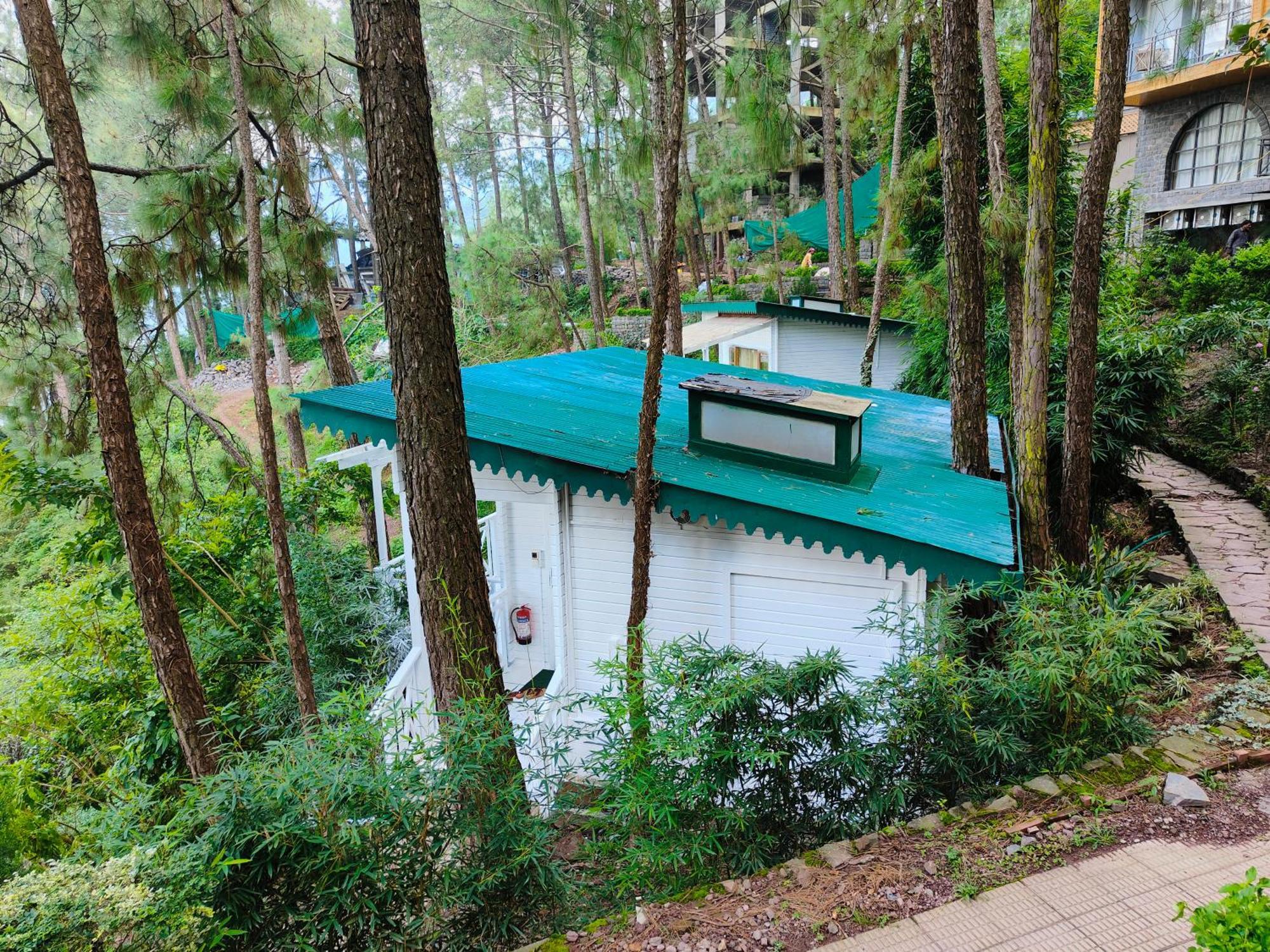 Kasauli Hills Resort Exterior photo